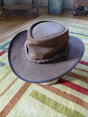 Genuine BC Hats brown steer hide handmade leather hat Made in Australia Unisex S